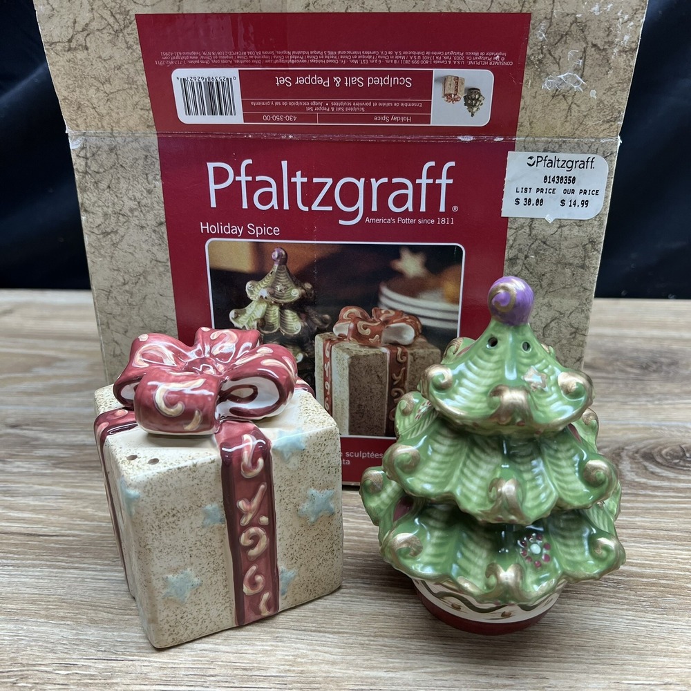 Pfaltzgraff Holiday Spice Salt & Pepper Set Ceramic Present Tree 430-350-00